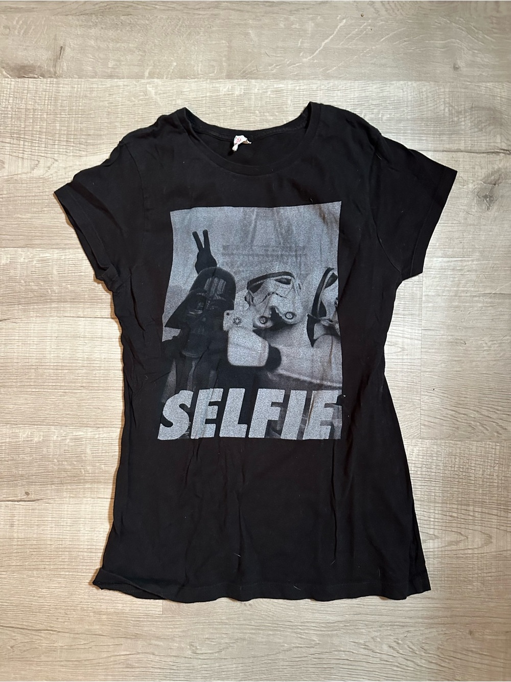 Alstyle Black Graphic 'Selfie' Short Sleeve Tee